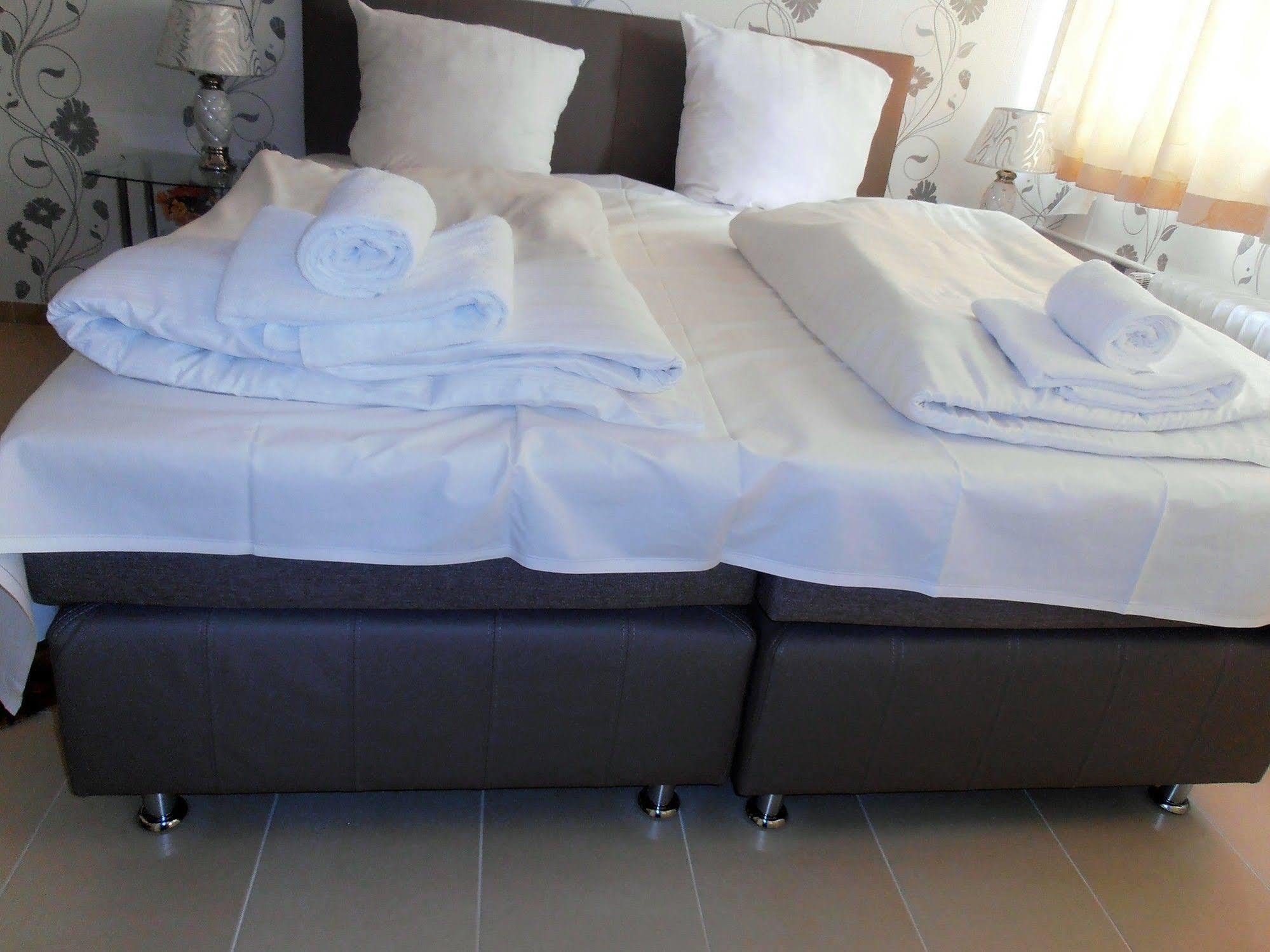Hotel Royal Bad Salzuflen Bagian luar foto